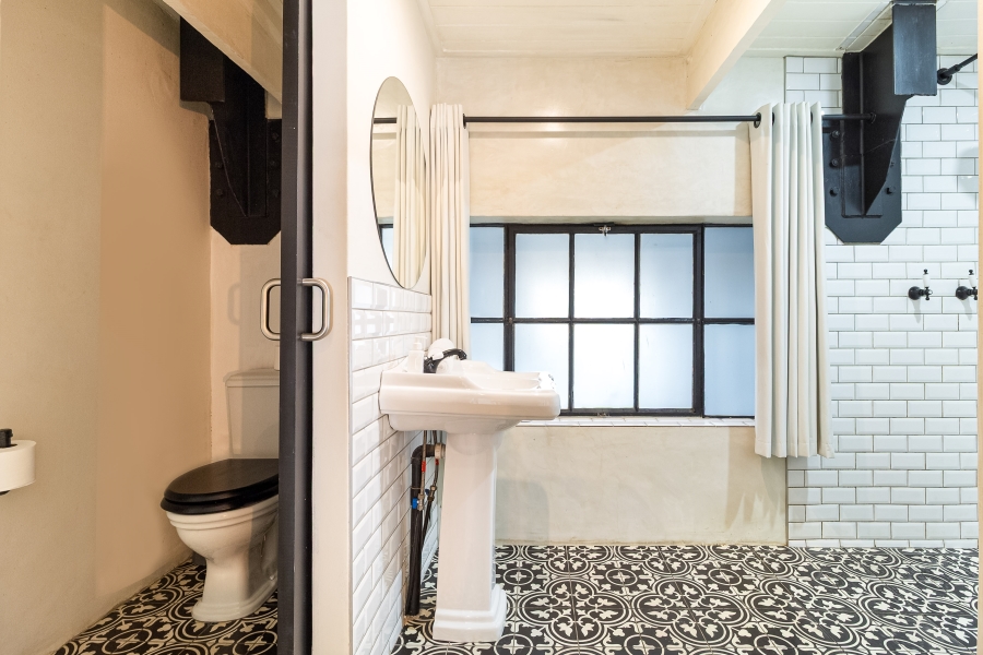 6 Bedroom Property for Sale in Cape Town City Centre Western Cape